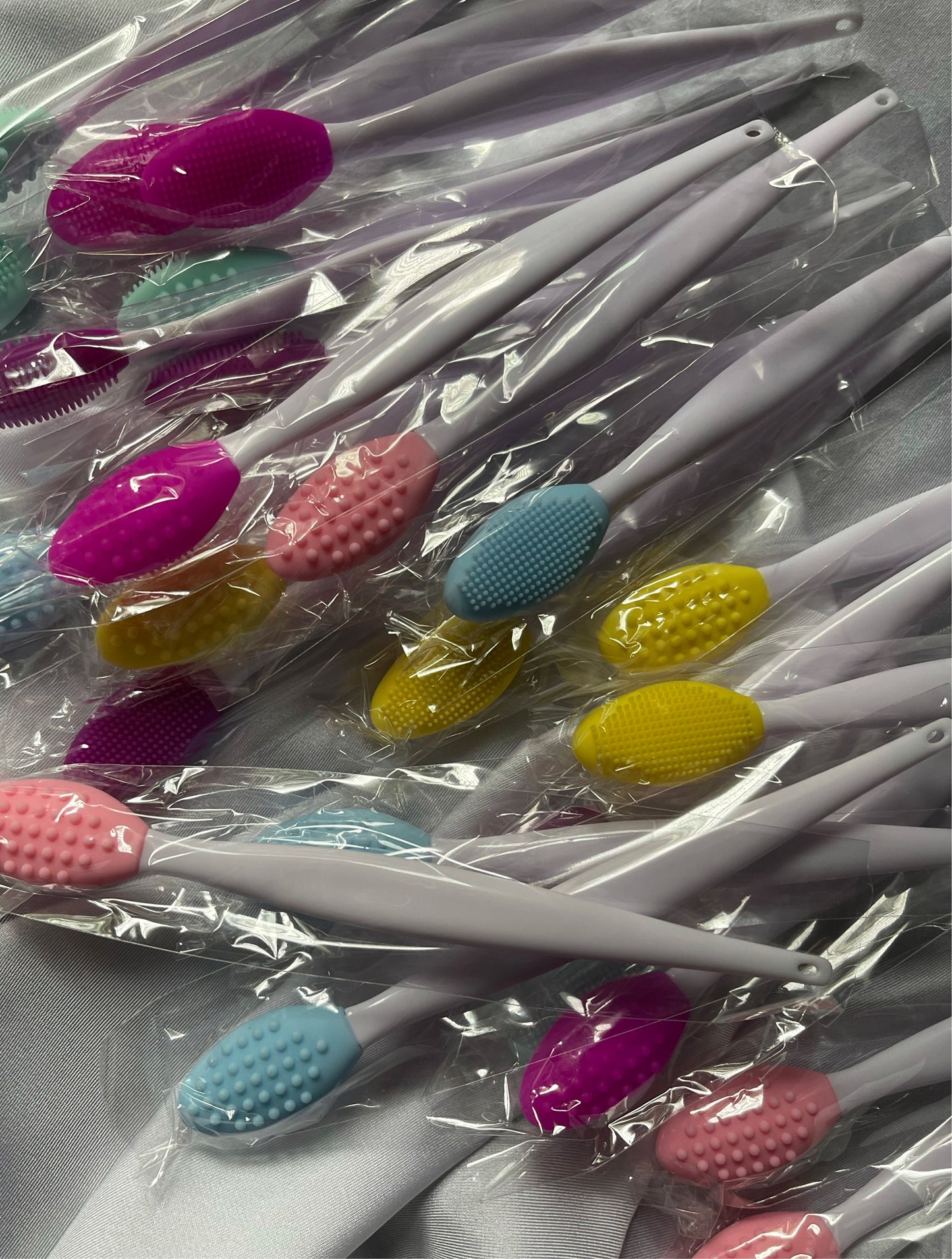 Double Sided Lip Brush